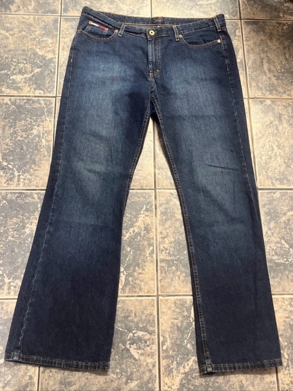 Y2K Tommy Hilfiger Men’s Flared Jeans Size 39x34